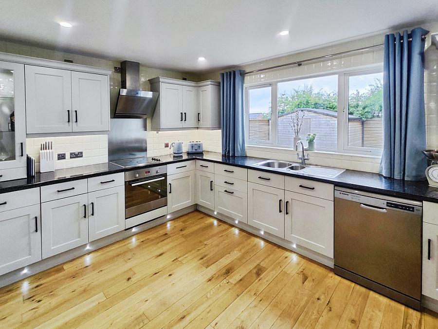 72 Knockbracken Court