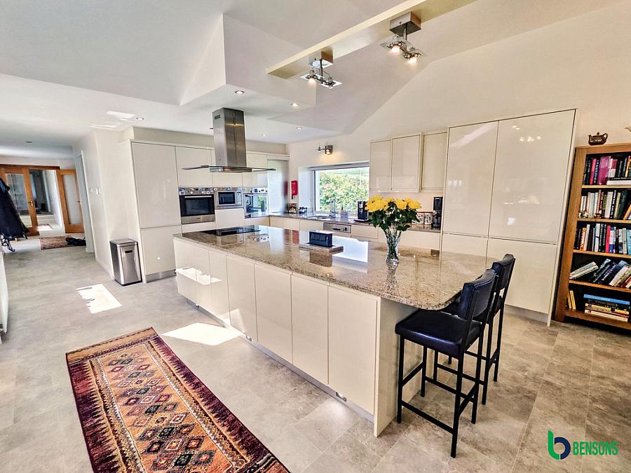 28 Artidillon Road