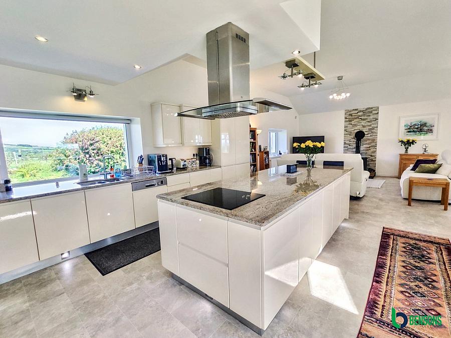 28 Artidillon Road