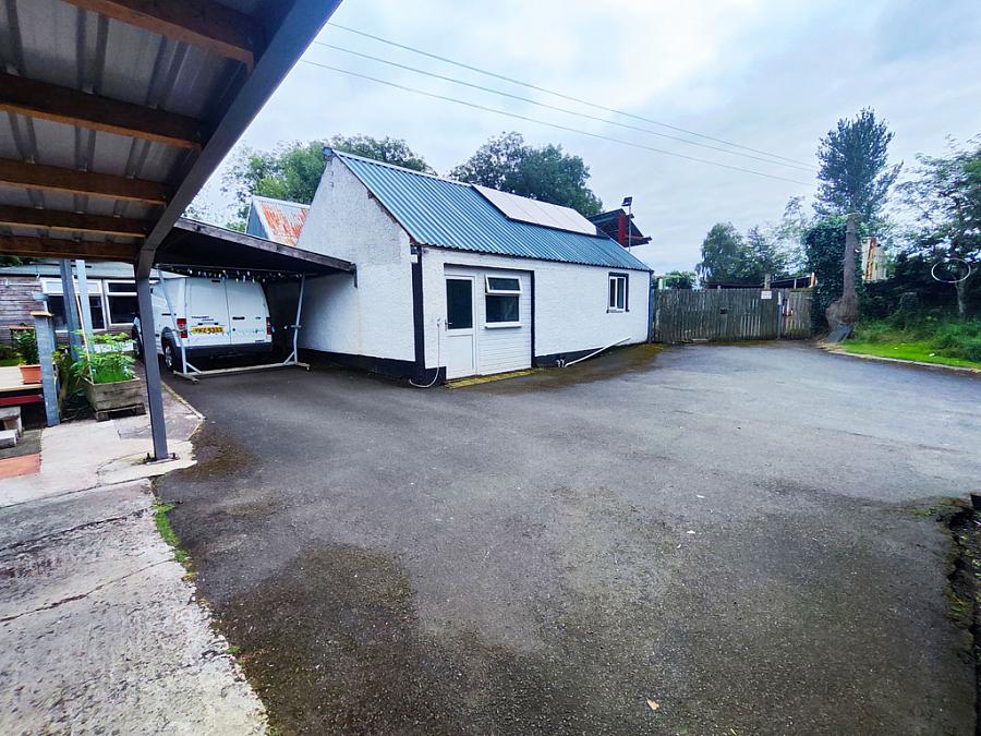 8 Mullaghinch Road
