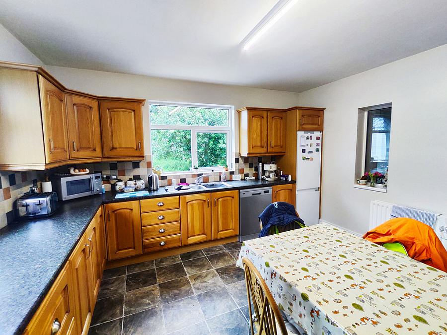 8 Mullaghinch Road