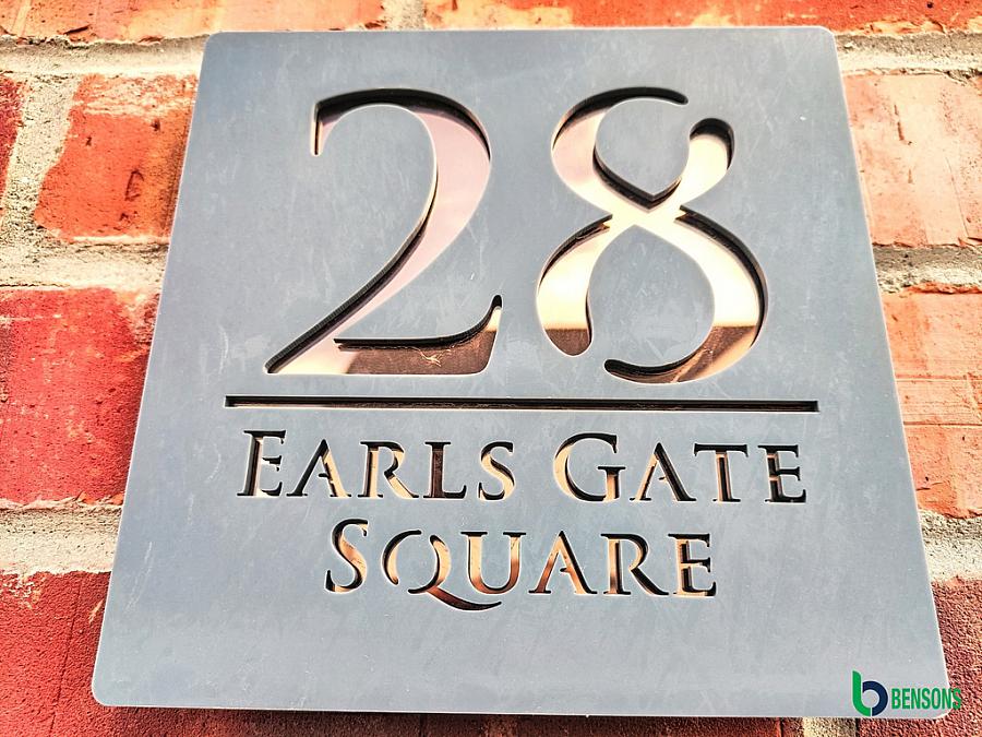 28 Earls Gate Square