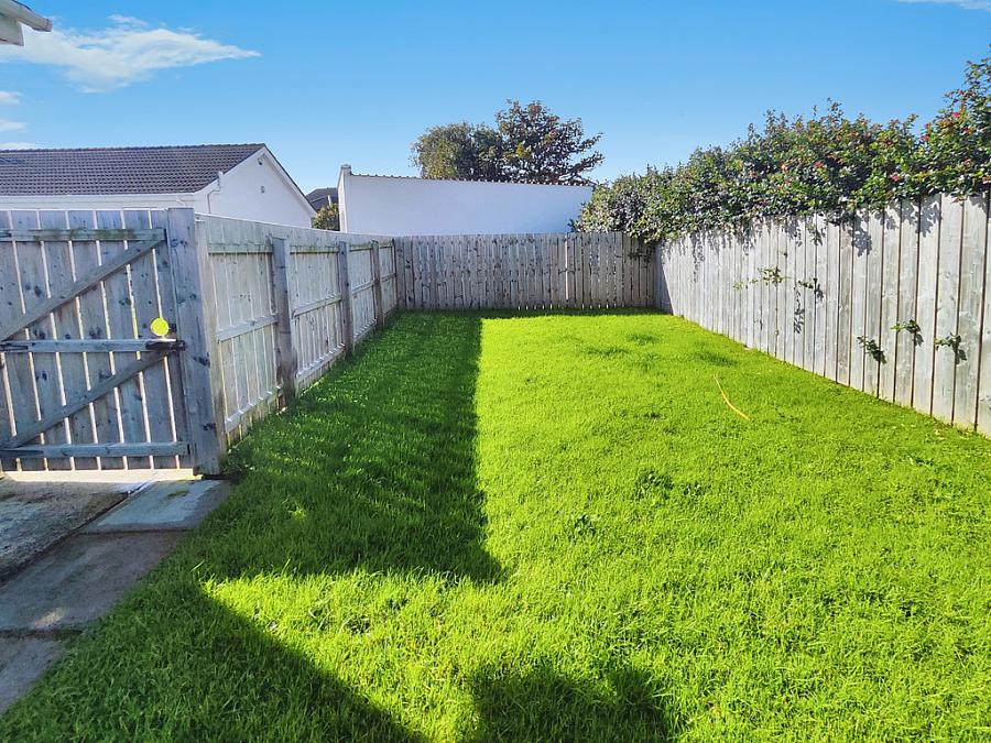 10 Ballintrae Park