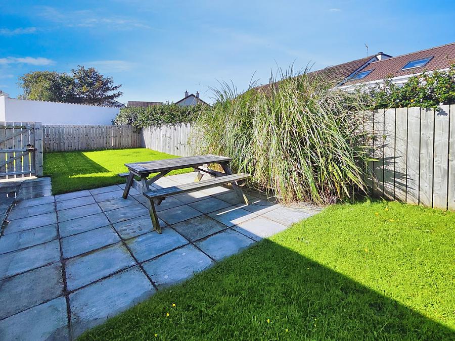 10 Ballintrae Park