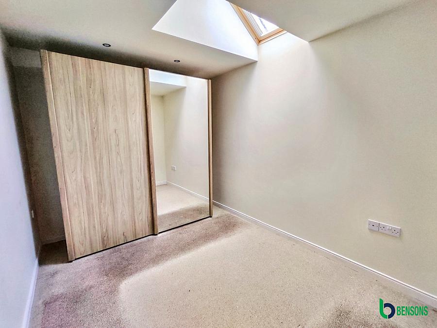 Apartment 5 Lodge Mews