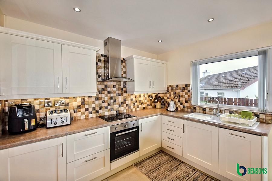 9 Ballintrae Park