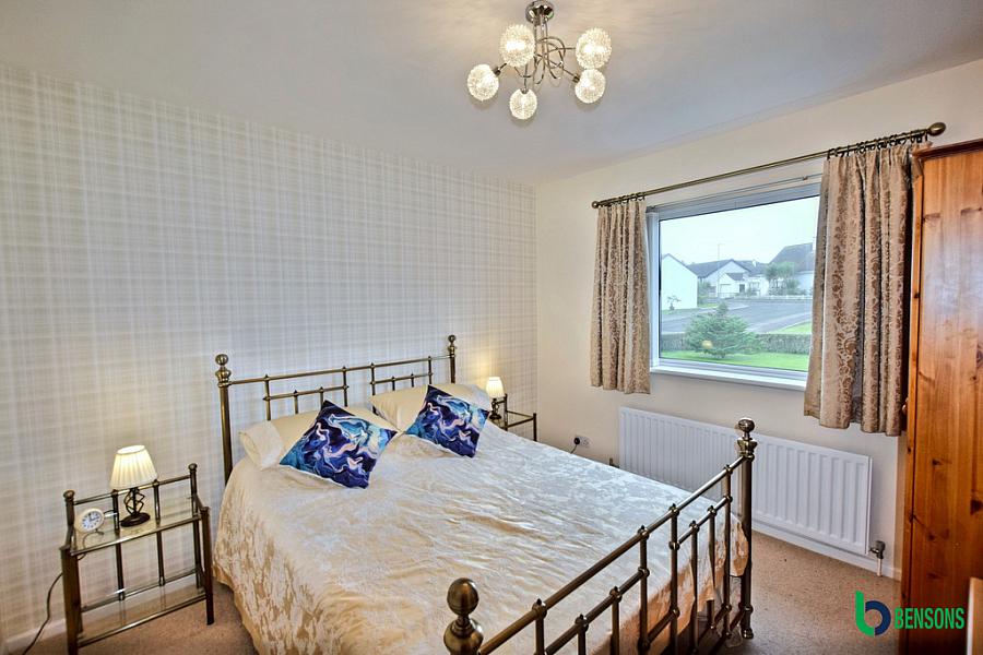 9 Ballintrae Park