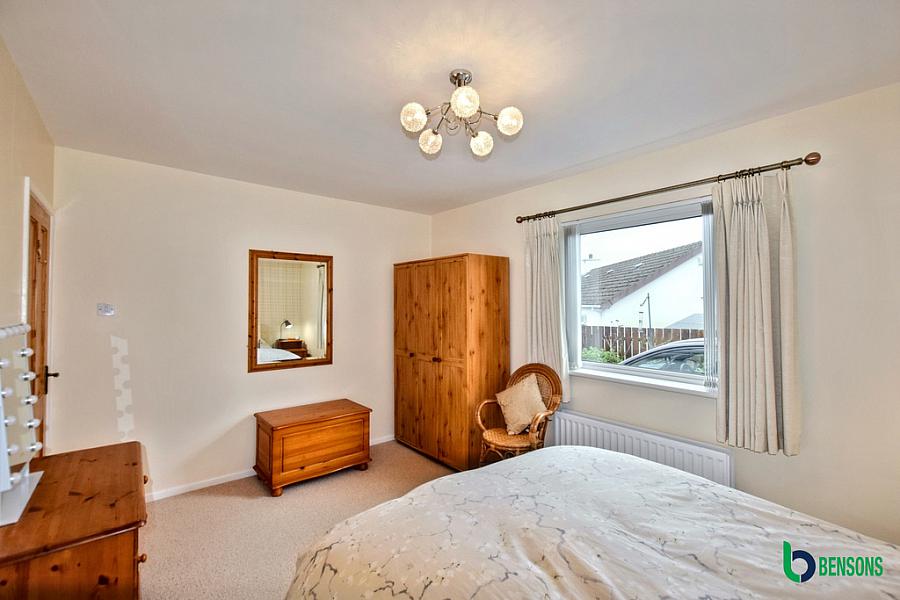 9 Ballintrae Park