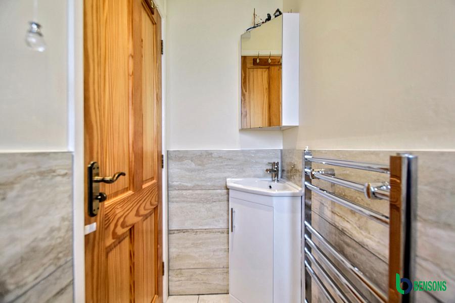 9 Ballintrae Park