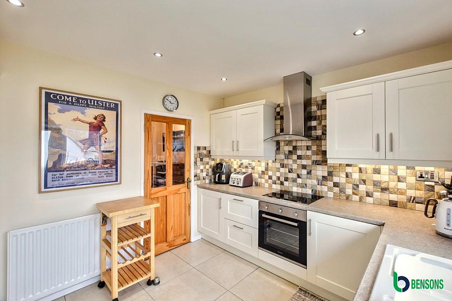 9 Ballintrae Park
