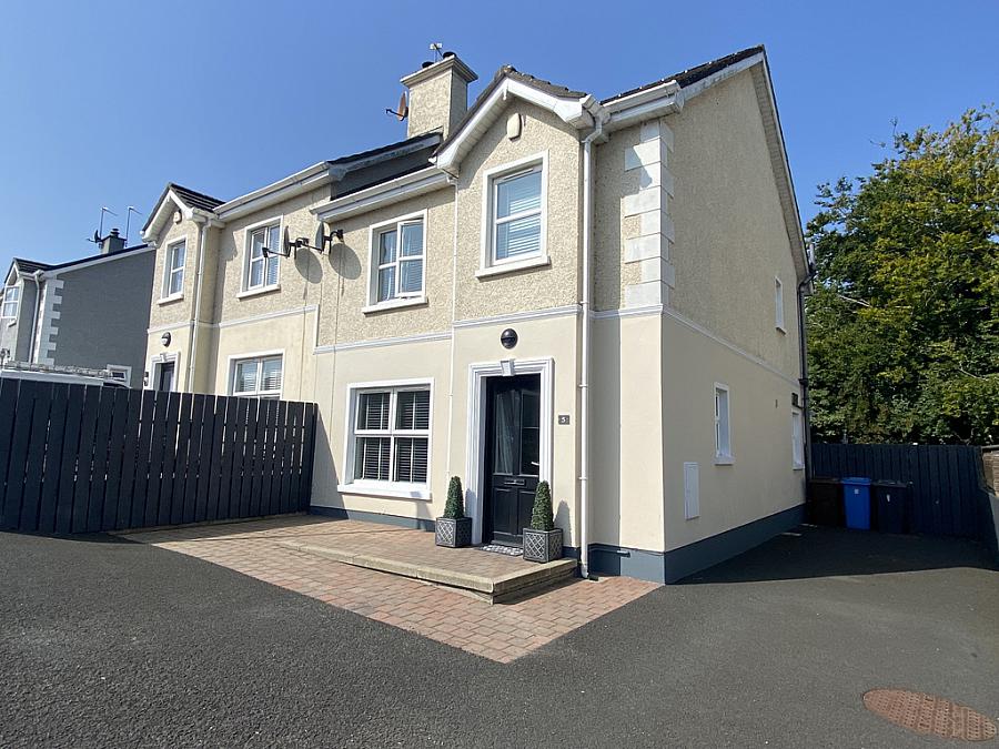 5 Castlehill