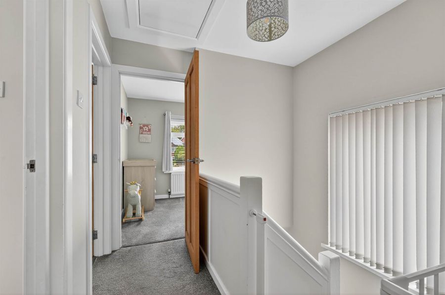 1 Glendale Avenue West