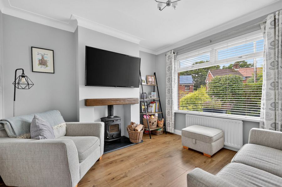1 Glendale Avenue West