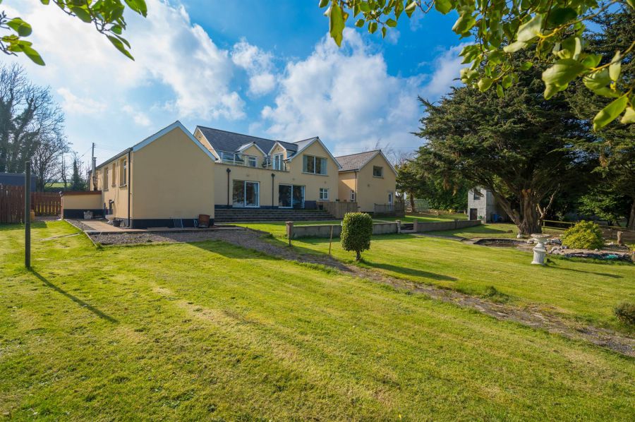 164 Ballysnod Road