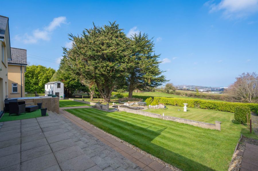 164 Ballysnod Road