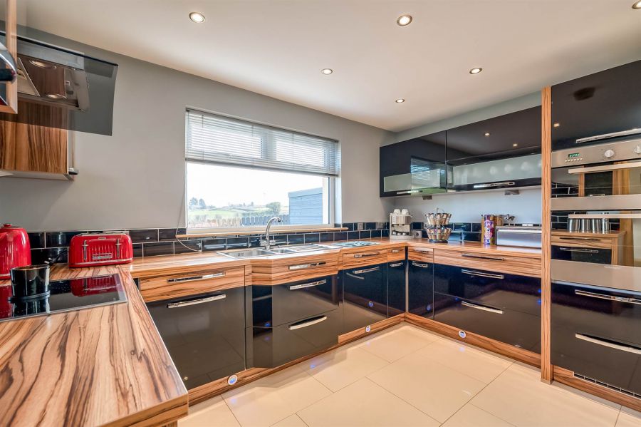 164 Ballysnod Road