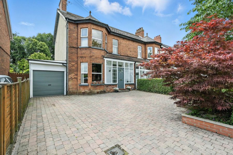111 Ardenlee Avenue, ravenhill, belfast, BT6 0AD