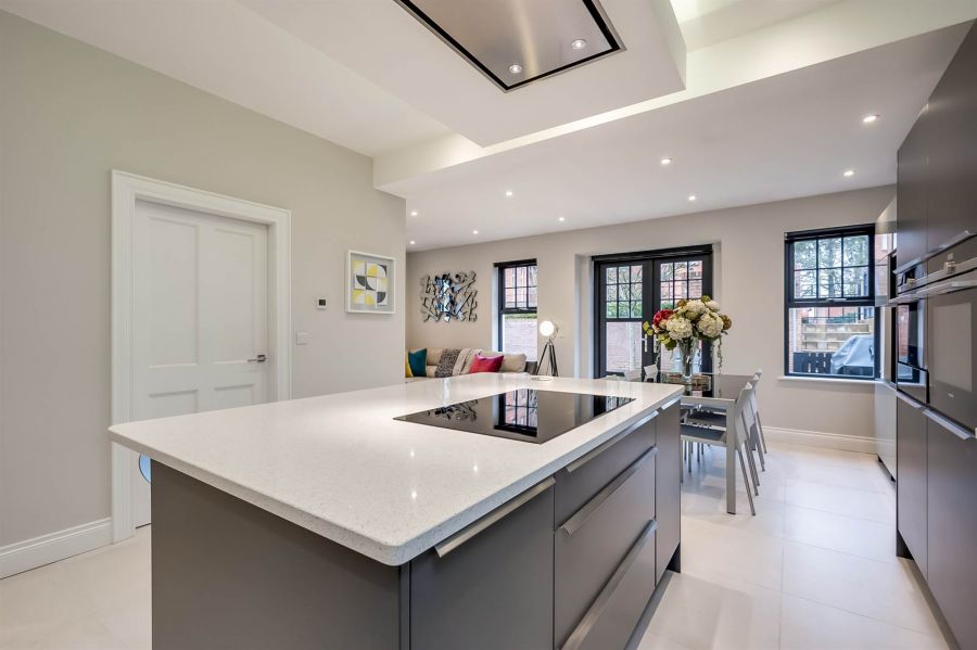 3 Lady Ishbel Avenue