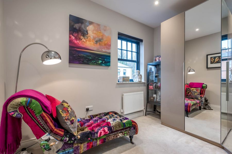 3 Lady Ishbel Avenue