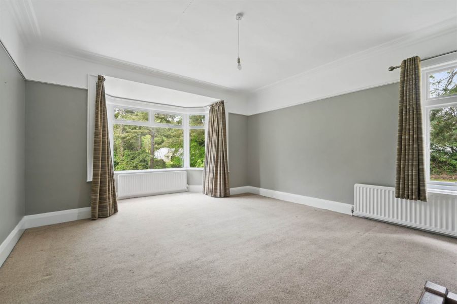 9 Ballynahatty Road
