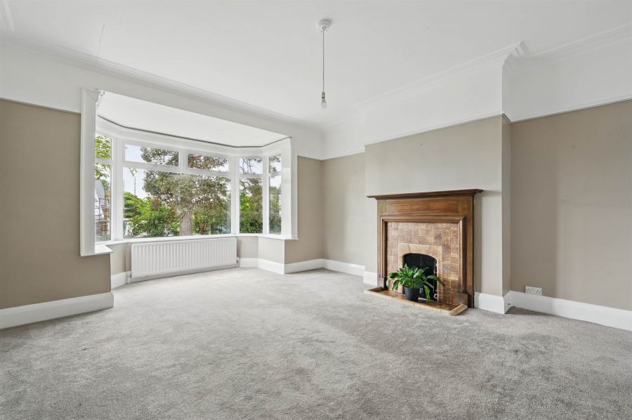 9 Ballynahatty Road