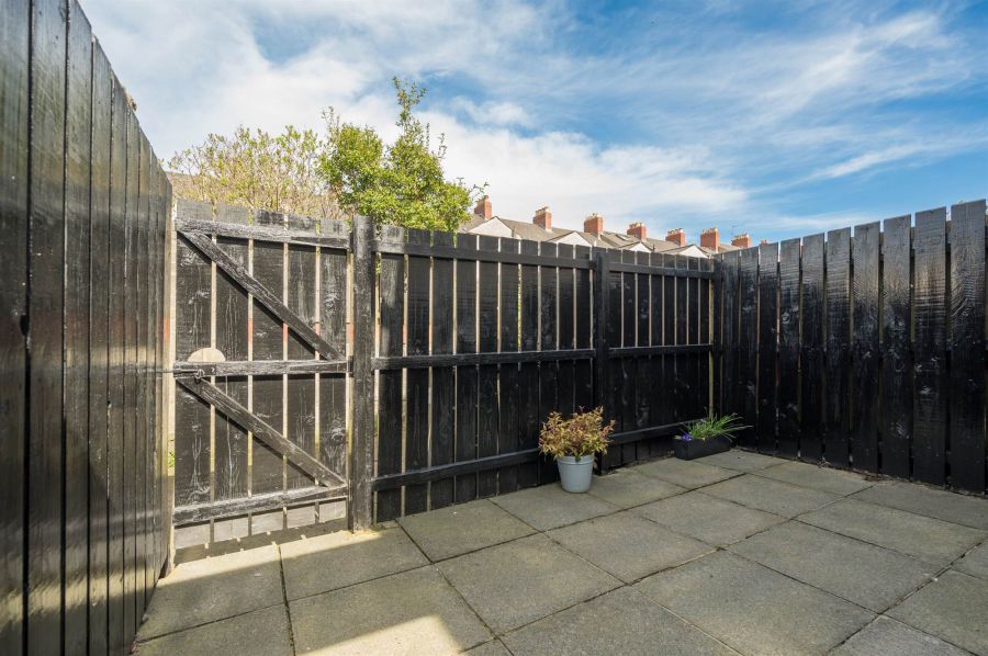 53 Lisburn Avenue