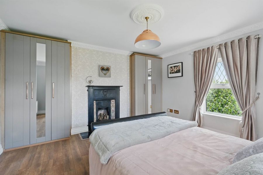 52 Markethill Road