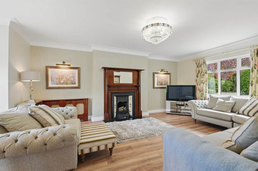 52 Markethill Road