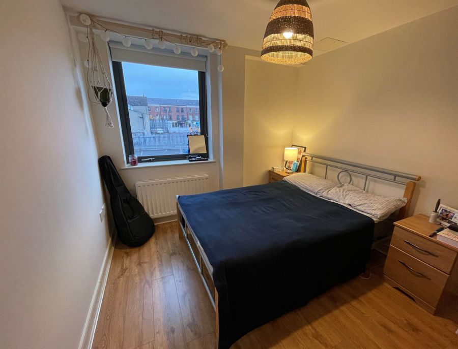 Apt 122 Victoria Place