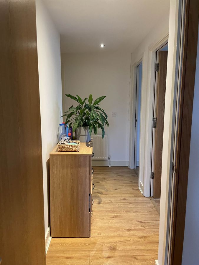 Apt 122 Victoria Place