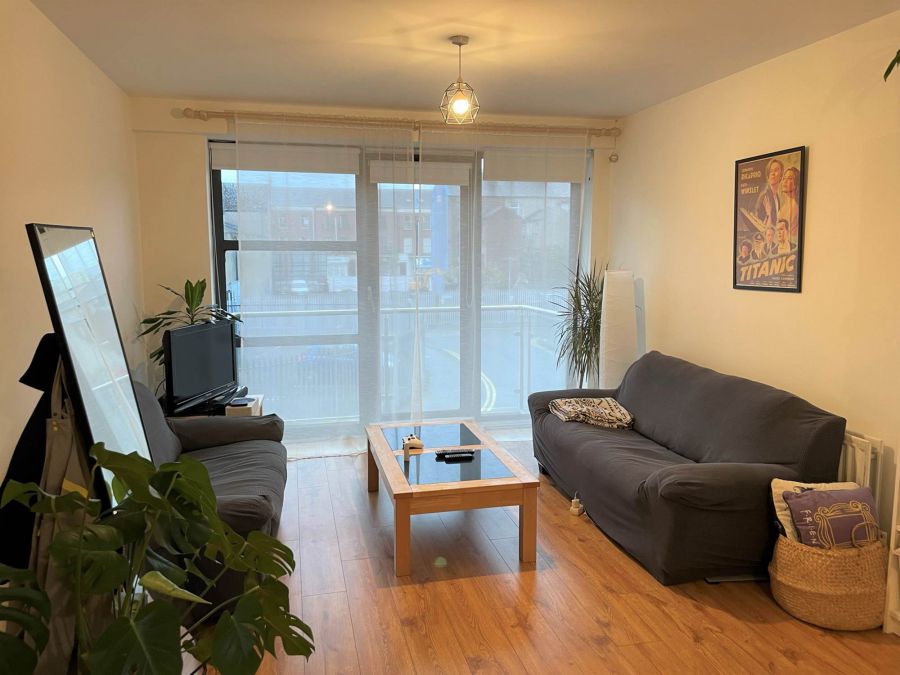 Apt 122 Victoria Place