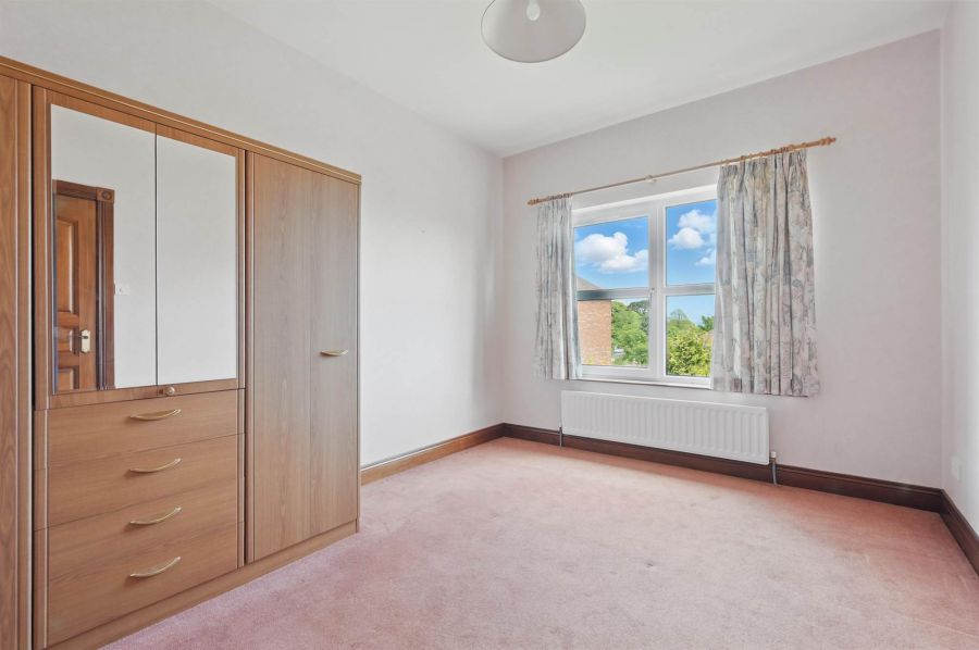 28 Abbeydene Manor