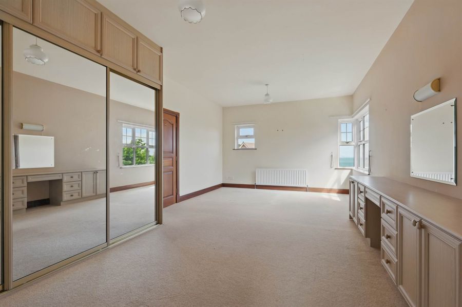 28 Abbeydene Manor