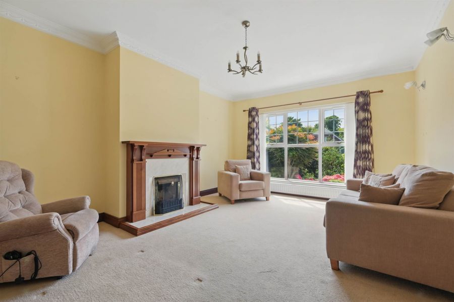 28 Abbeydene Manor