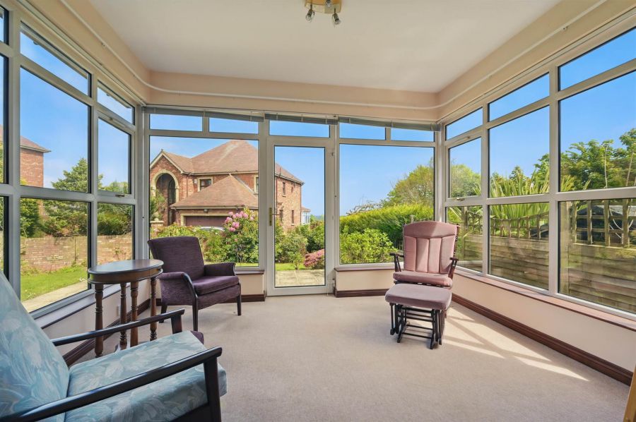 28 Abbeydene Manor