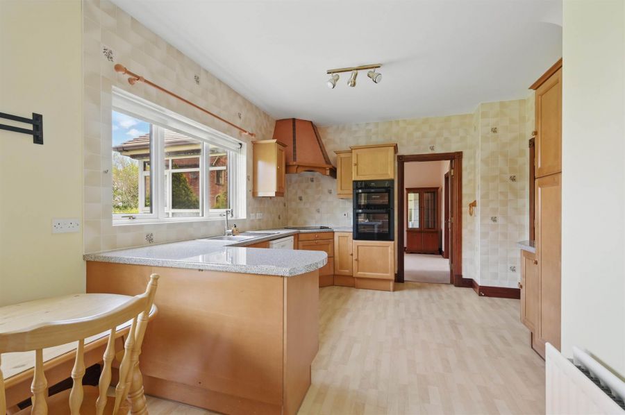 28 Abbeydene Manor