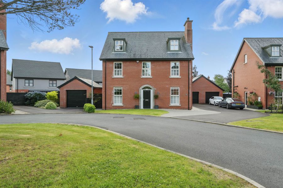 58 Oakfield Park