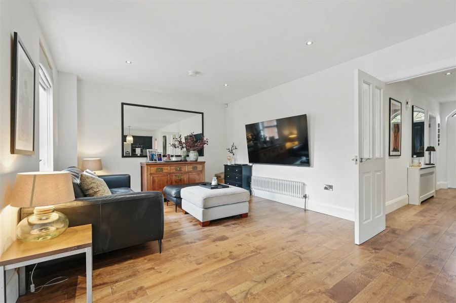 58 Oakfield Park