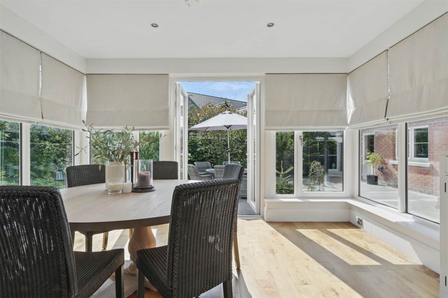 58 Oakfield Park
