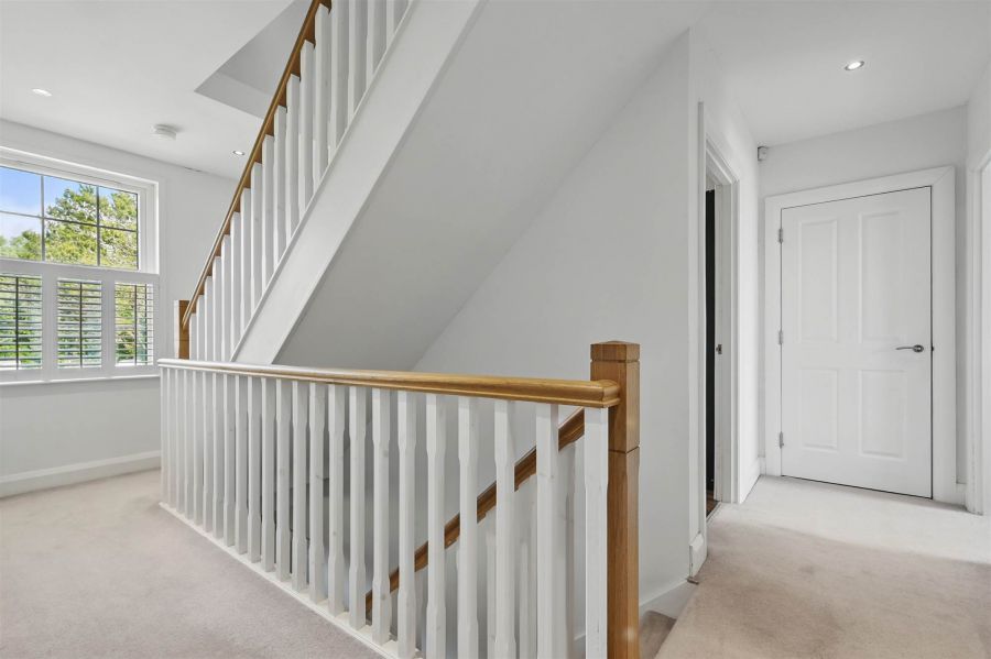 58 Oakfield Park