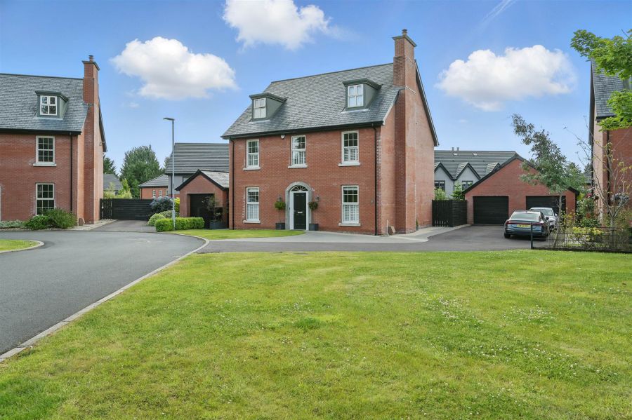 58 Oakfield Park