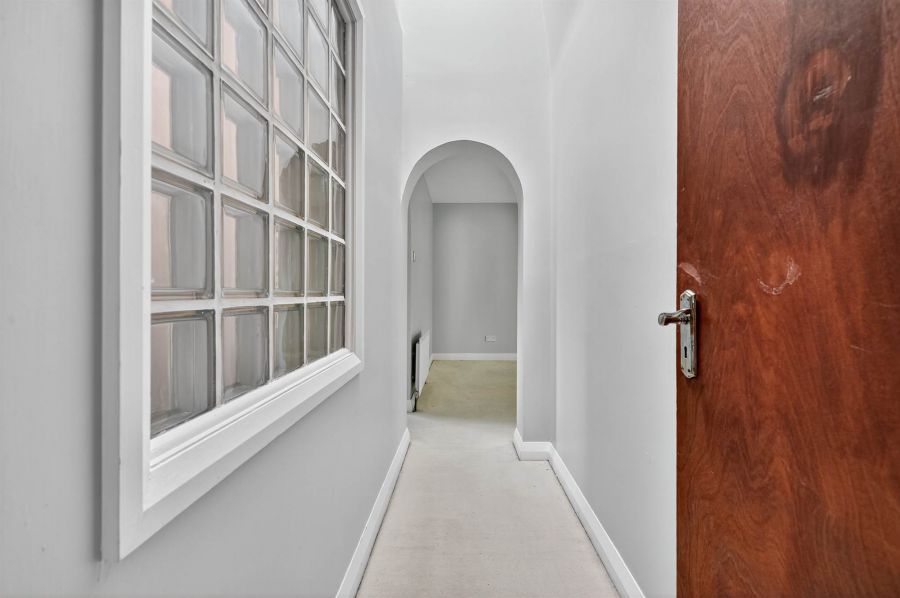 15 Bristow Park