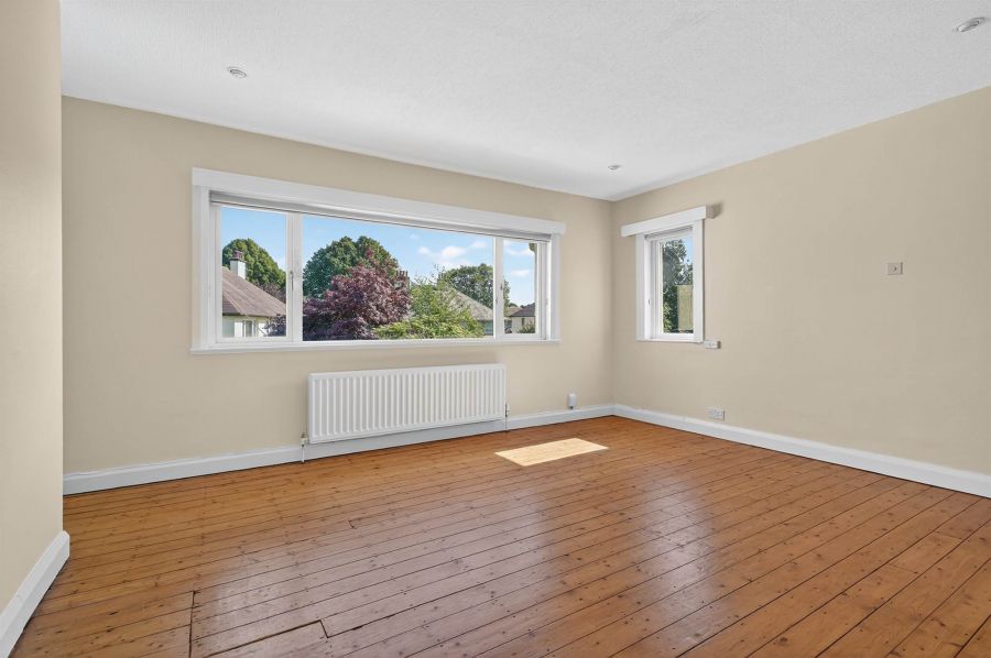 15 Bristow Park