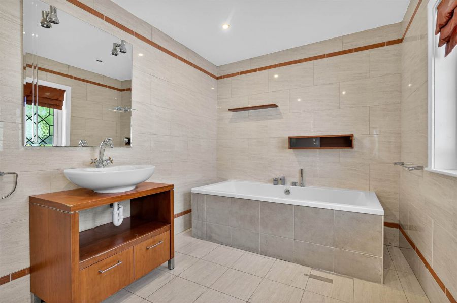 15 Bristow Park 15 Bristow Park