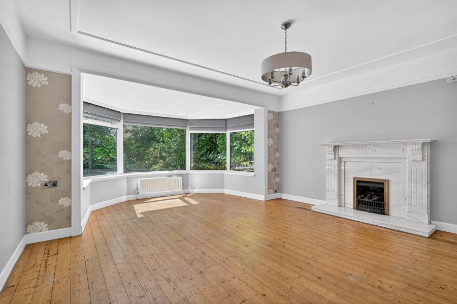 15 Bristow Park