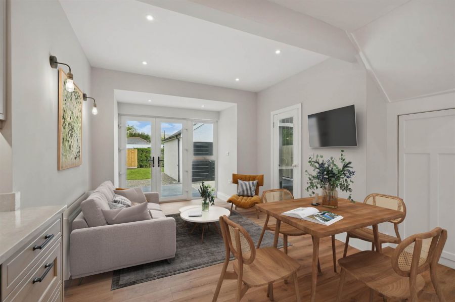 65 Upper Lisburn Road