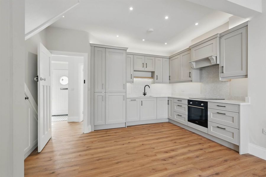 65 Upper Lisburn Road