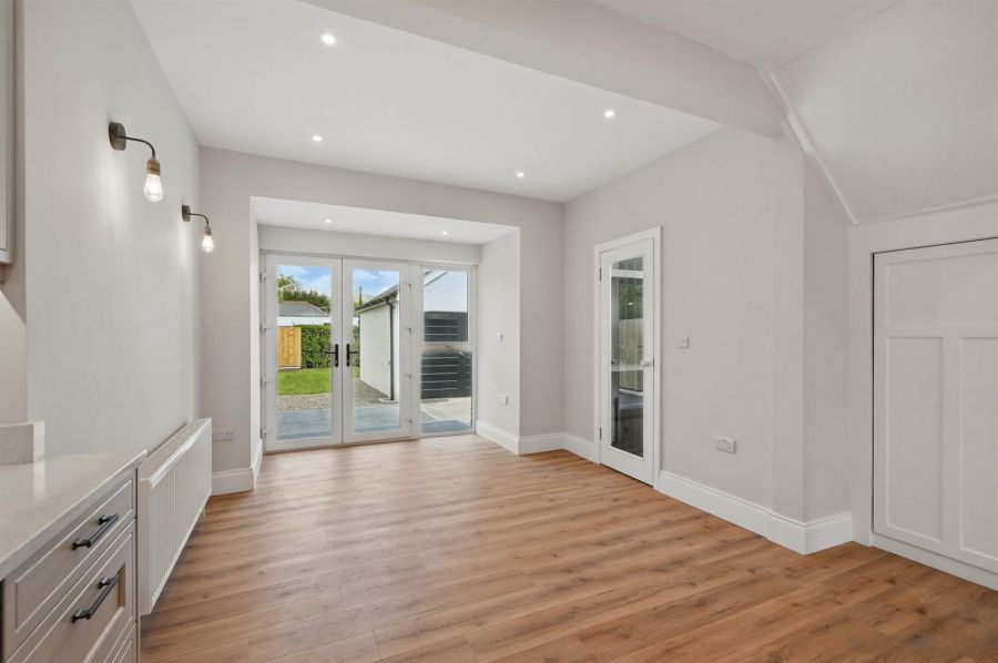 65 Upper Lisburn Road