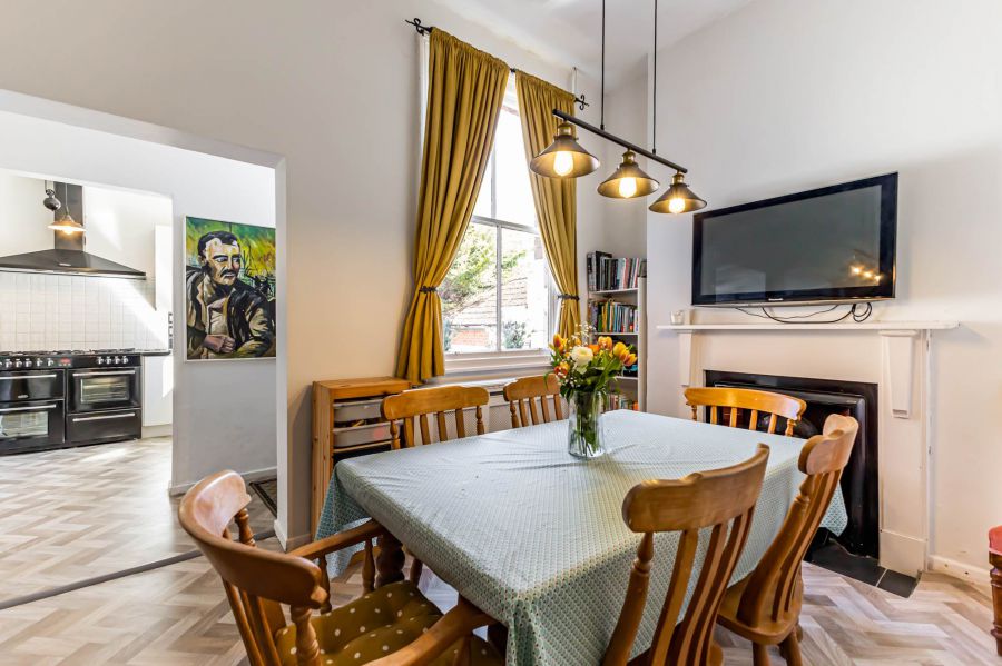 4 Knockbreda Park