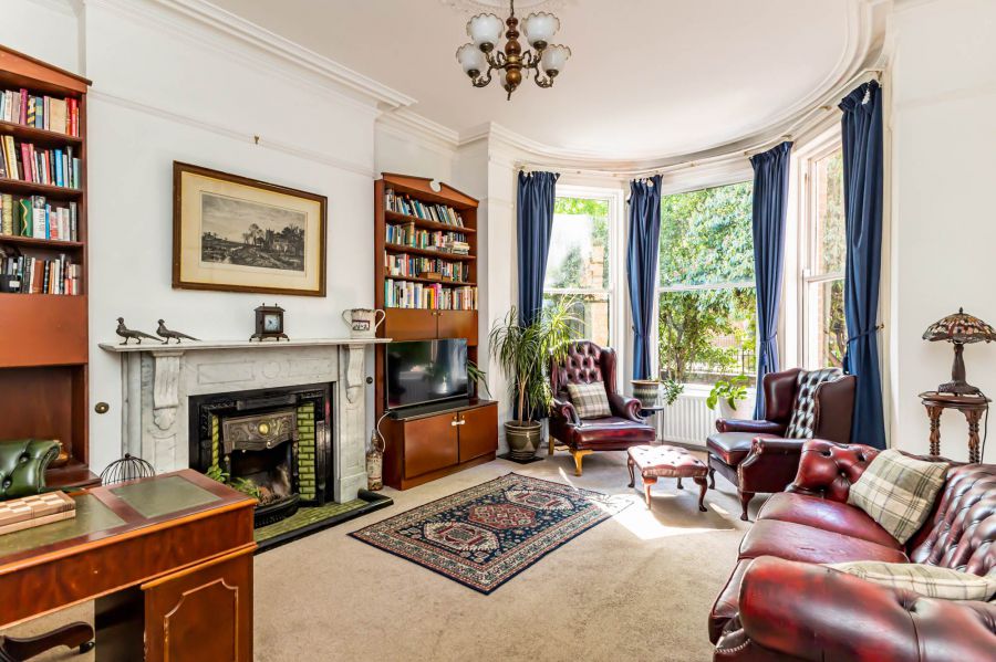 4 Knockbreda Park